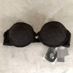 Abercrombie & Fitch black bikini top (NWT)